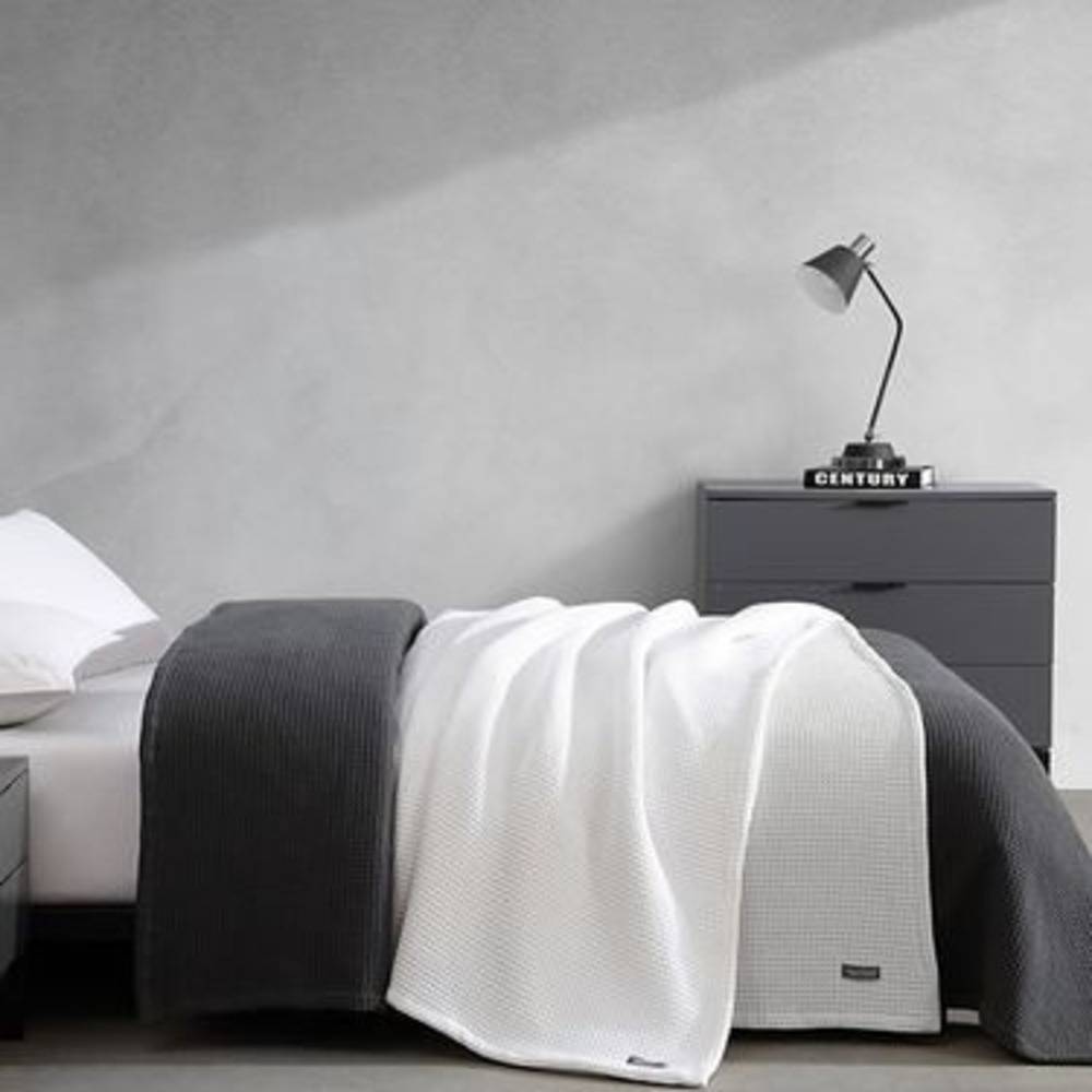 Vera Wang Waffleweave Blanket, King